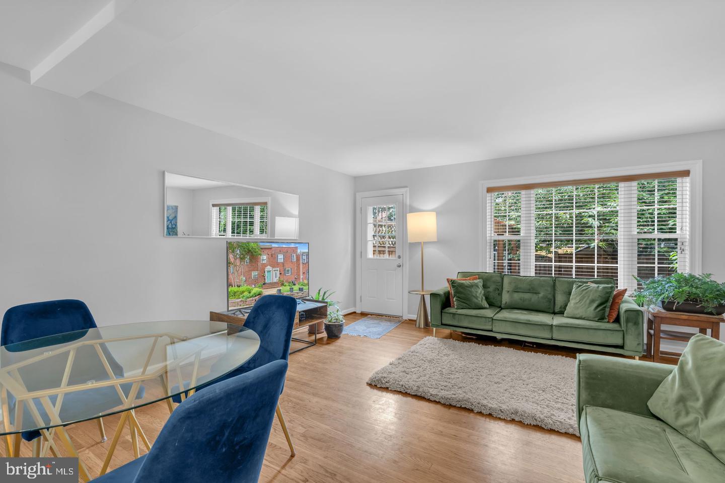3110 Landover St Property Photo 4