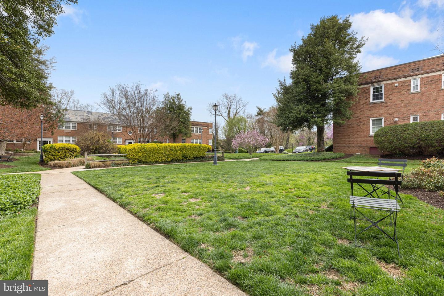 1804 W Abingdon Dr #101 Property Photo 15