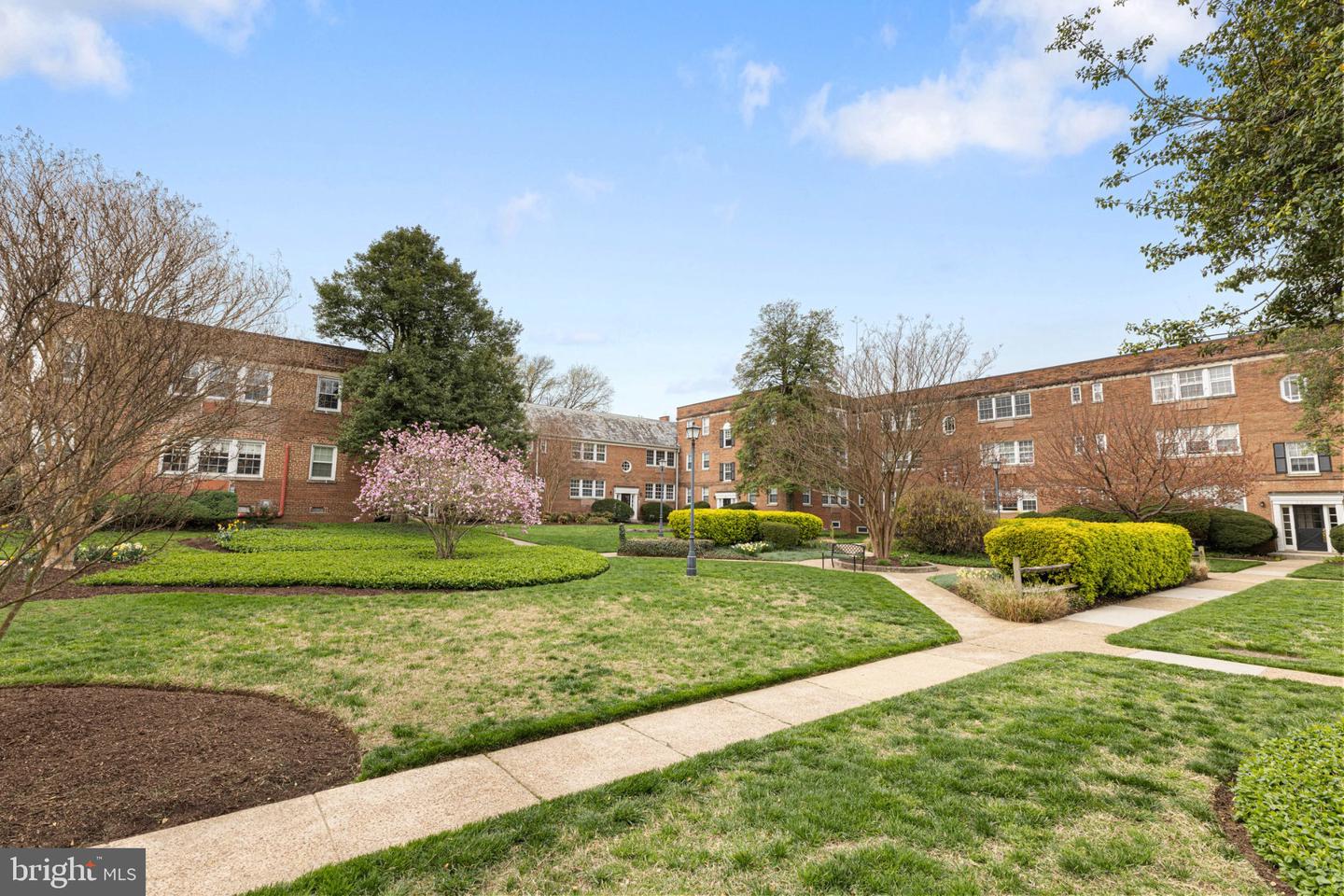 1804 W Abingdon Dr #101 Property Photo 17