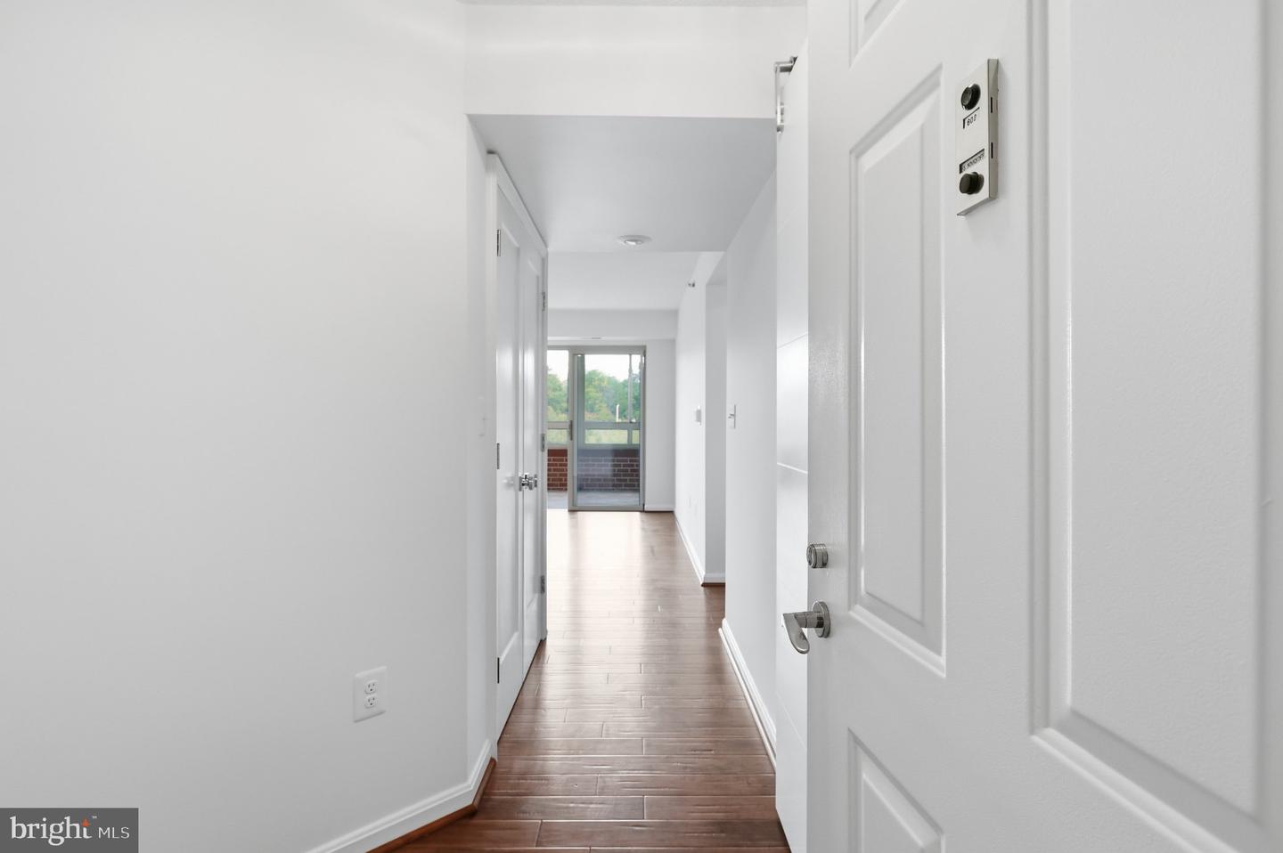 2121 Jamieson Ave #602 Property Photo 13