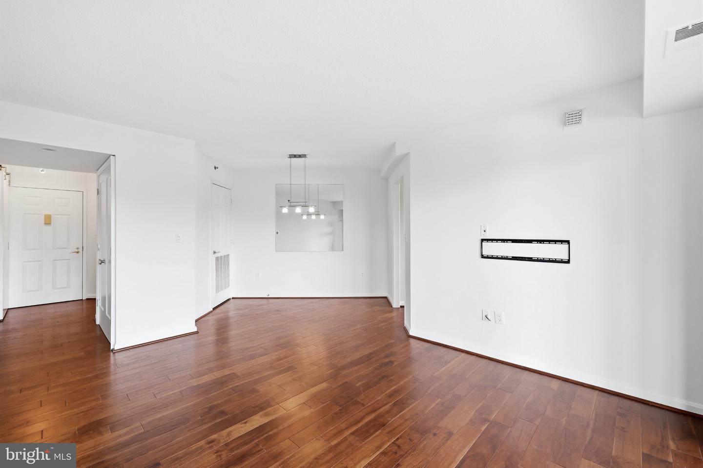 2121 Jamieson Ave #602 Property Photo 16