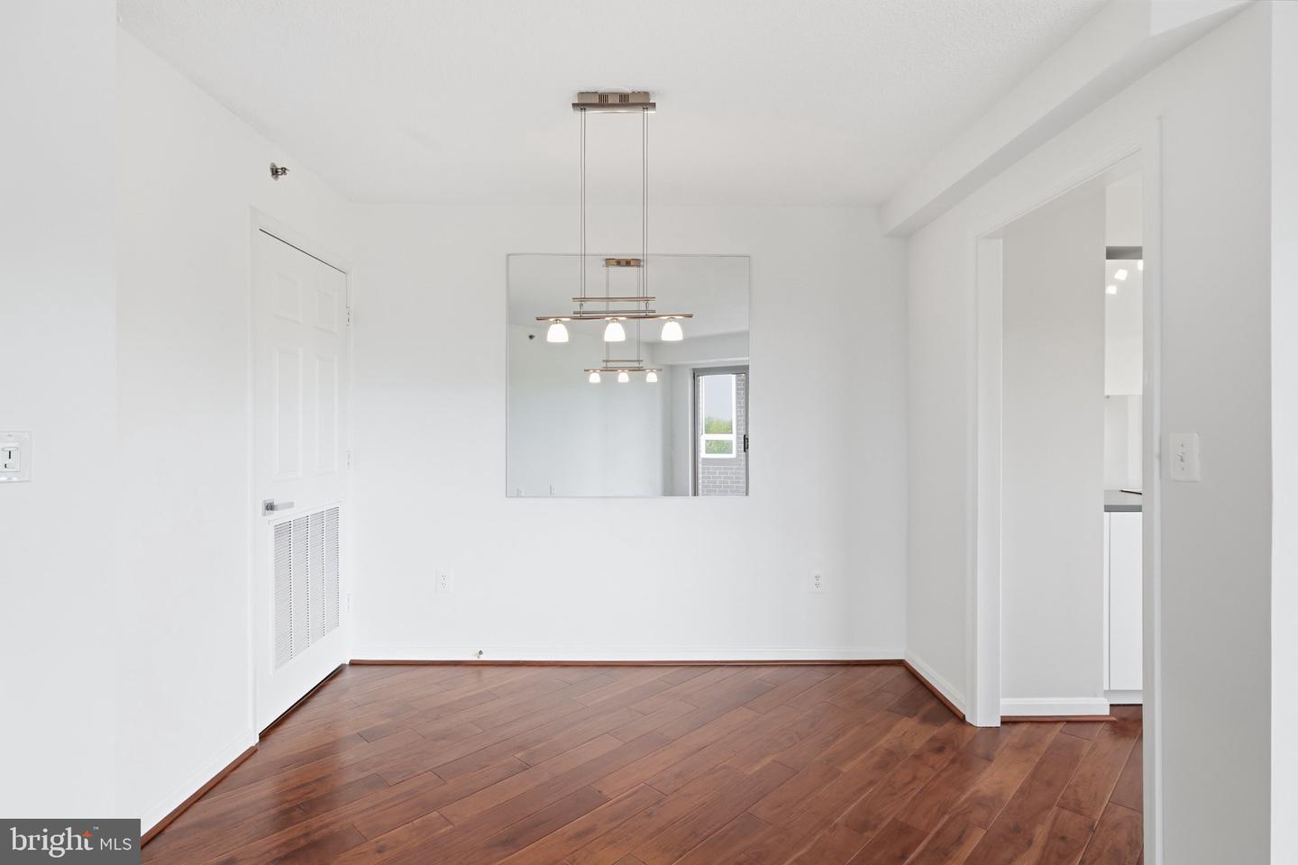 2121 Jamieson Ave #602 Property Photo 19