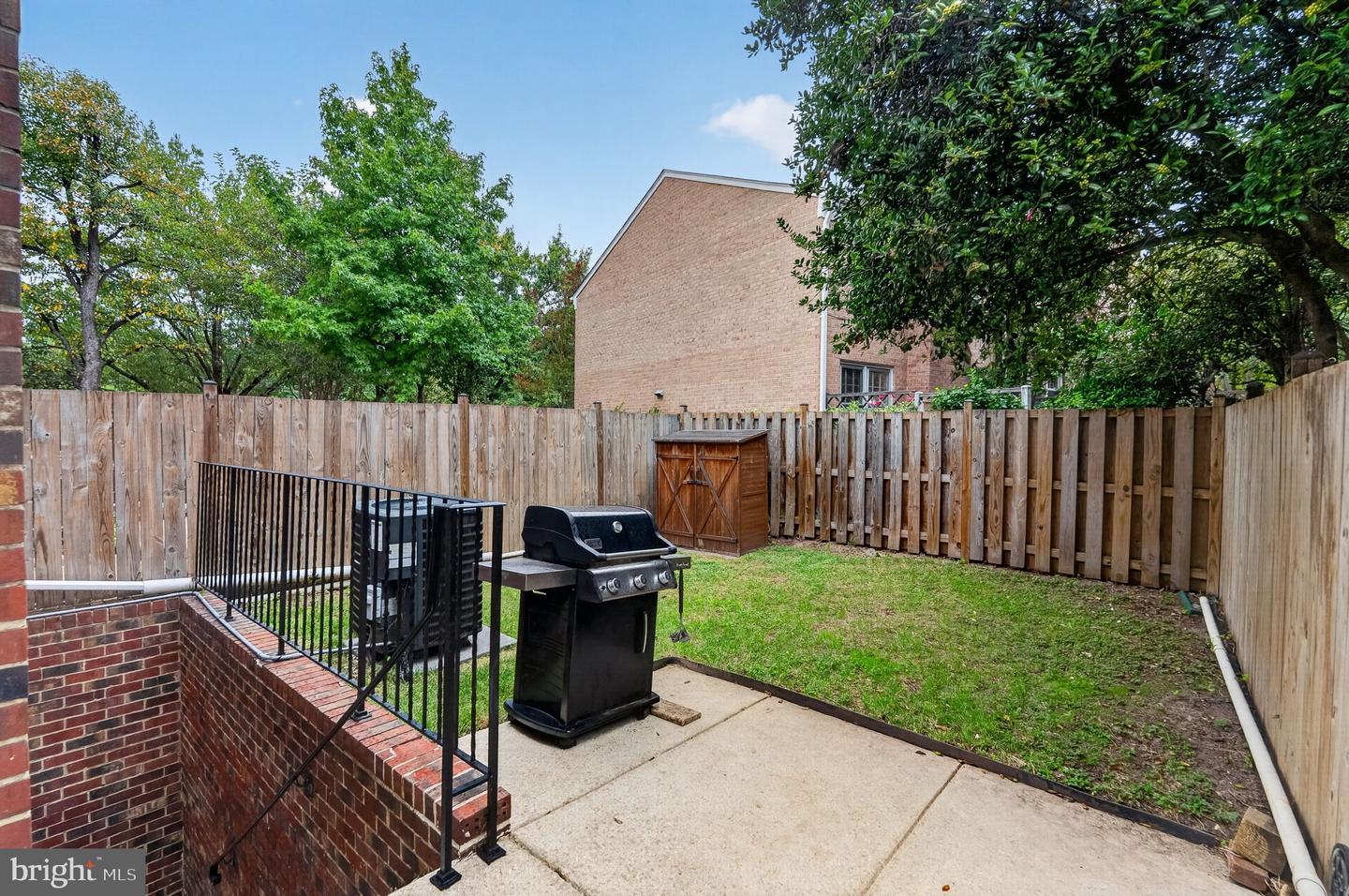 5441 Richenbacher Ave Property Photo 38