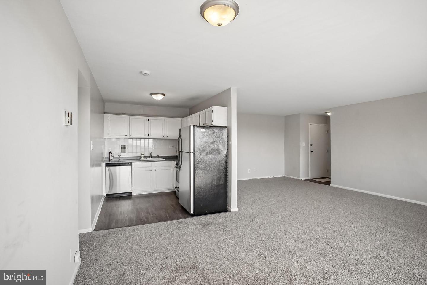 5831 Quantrell Ave #409 Property Photo 8
