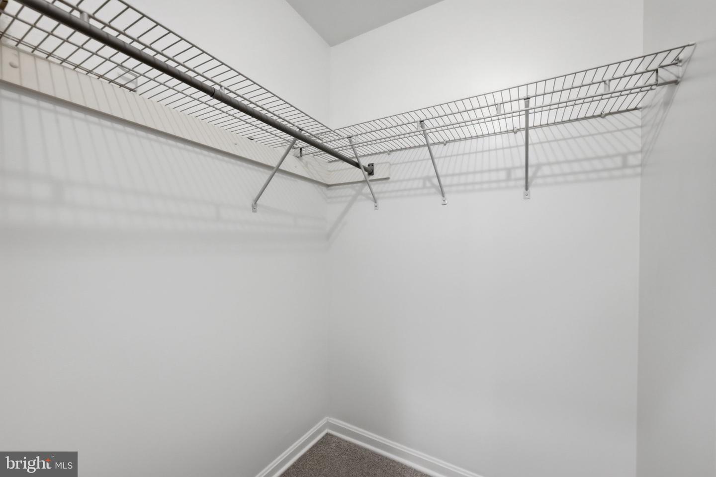 525 Bashford Ln #4 Property Photo 13
