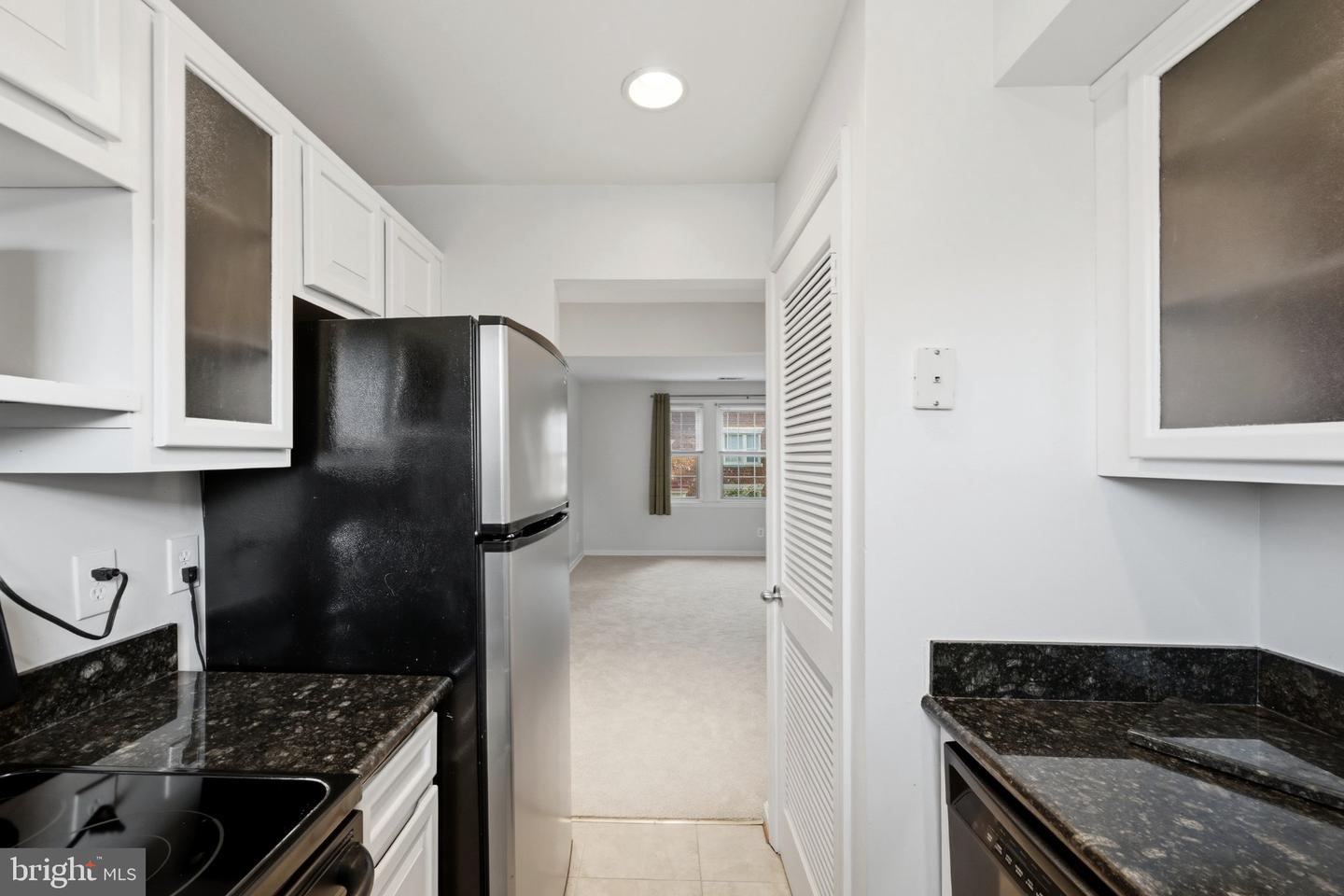 525 Bashford Ln #4 Property Photo 17