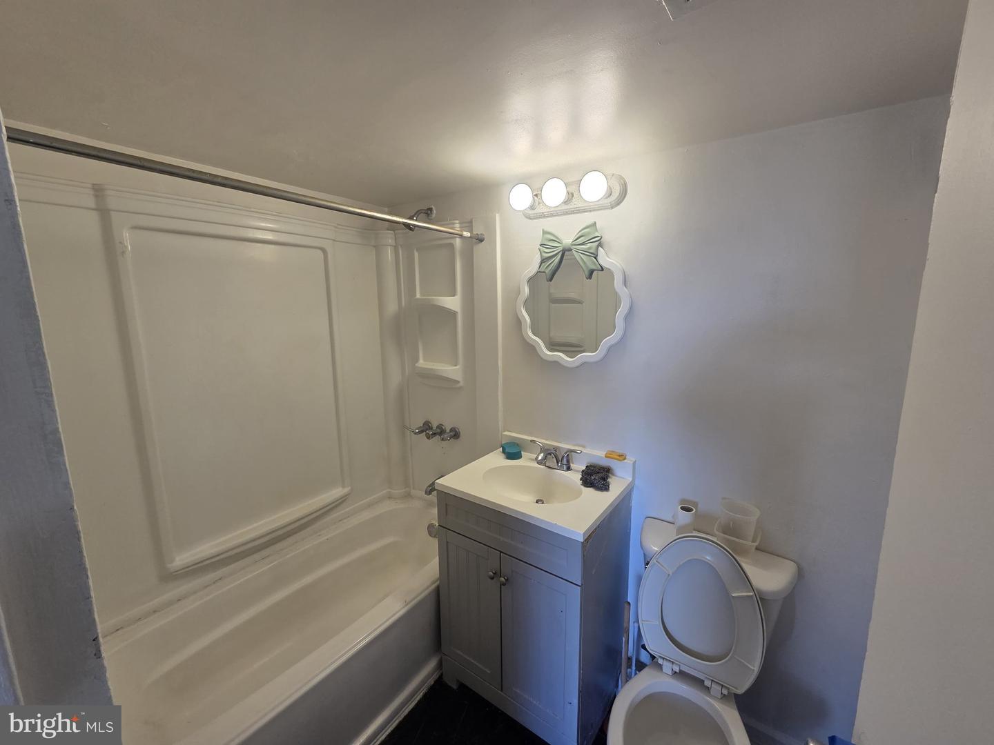 5801 Quantrell Ave #508 Property Photo 4