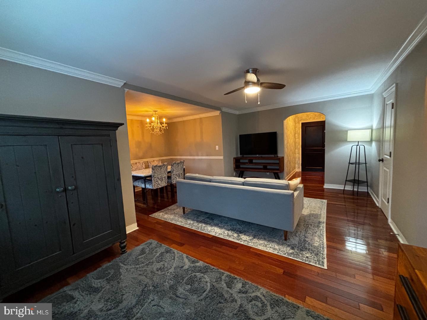 820 S Washington St #226 Property Photo 8