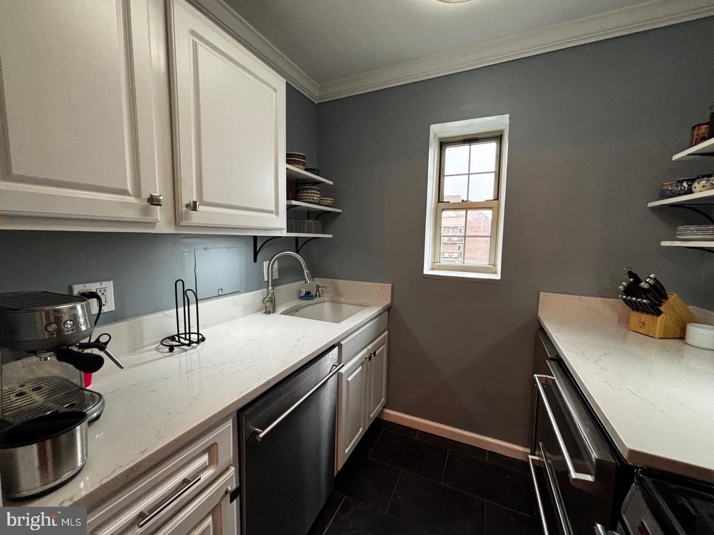 820 S Washington St #226 Property Photo 13