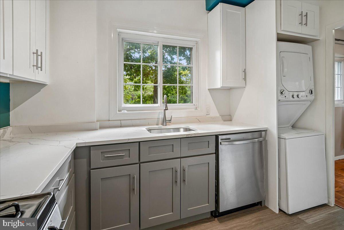 3506 Martha Custis Dr Property Photo 15