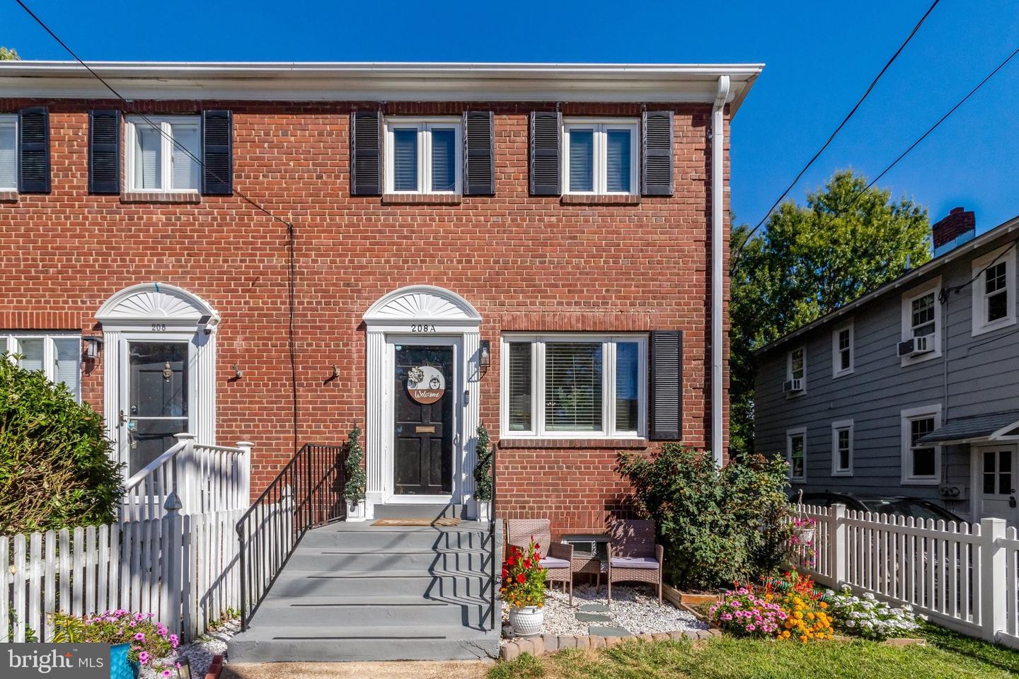 208 E Bellefonte Ave #a Property Photo 1