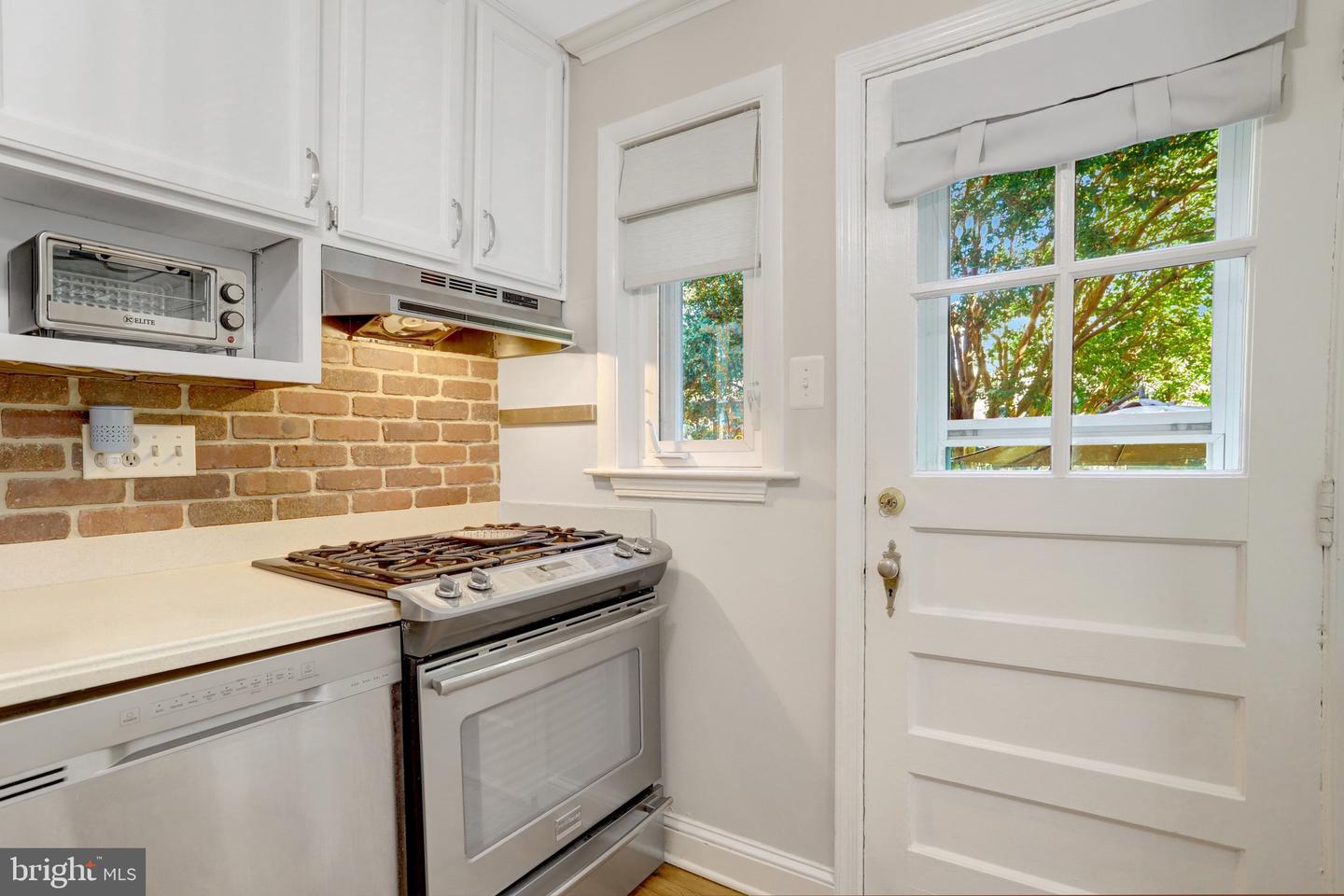 208 E Bellefonte Ave #a Property Photo 12