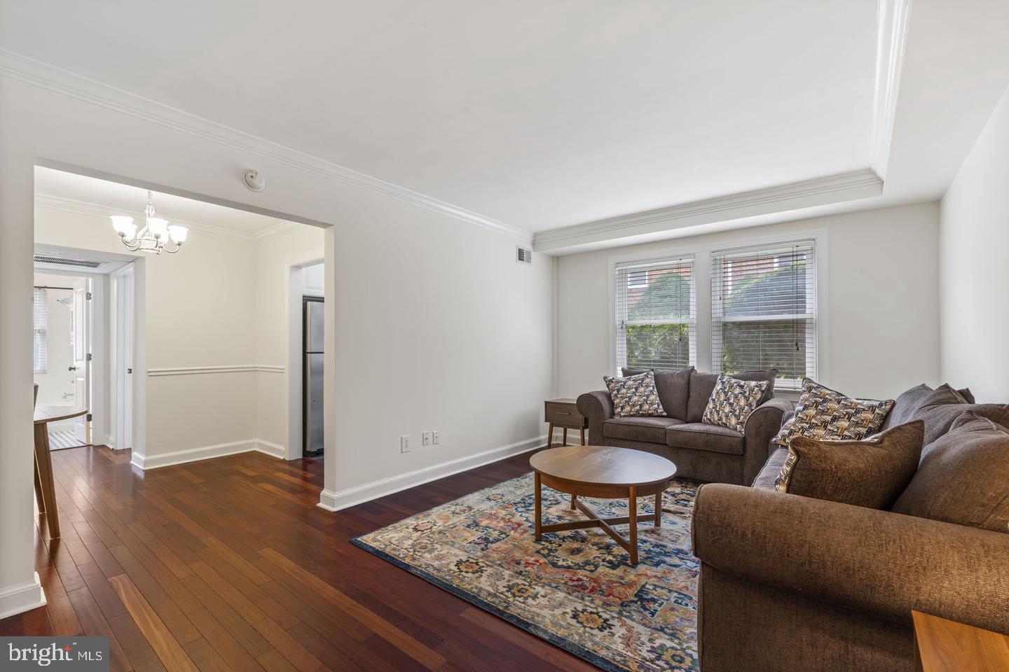 718 S Washington St #104 Property Photo 4