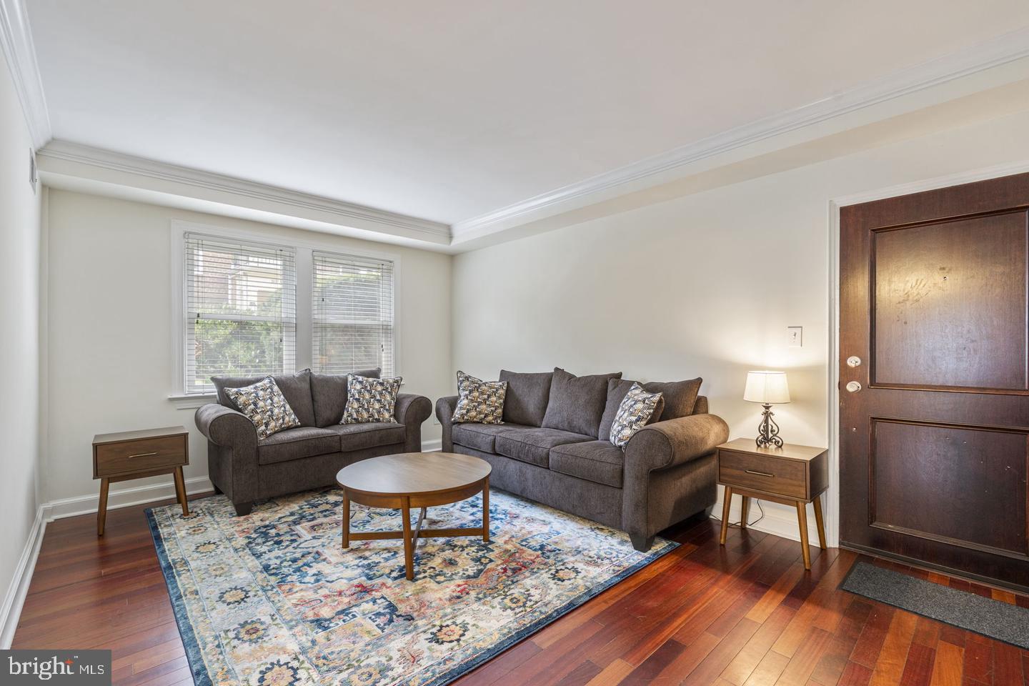718 S Washington St #104 Property Photo 5