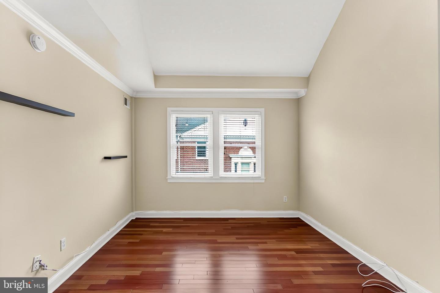 718 S Washington St #304 Property Photo 4