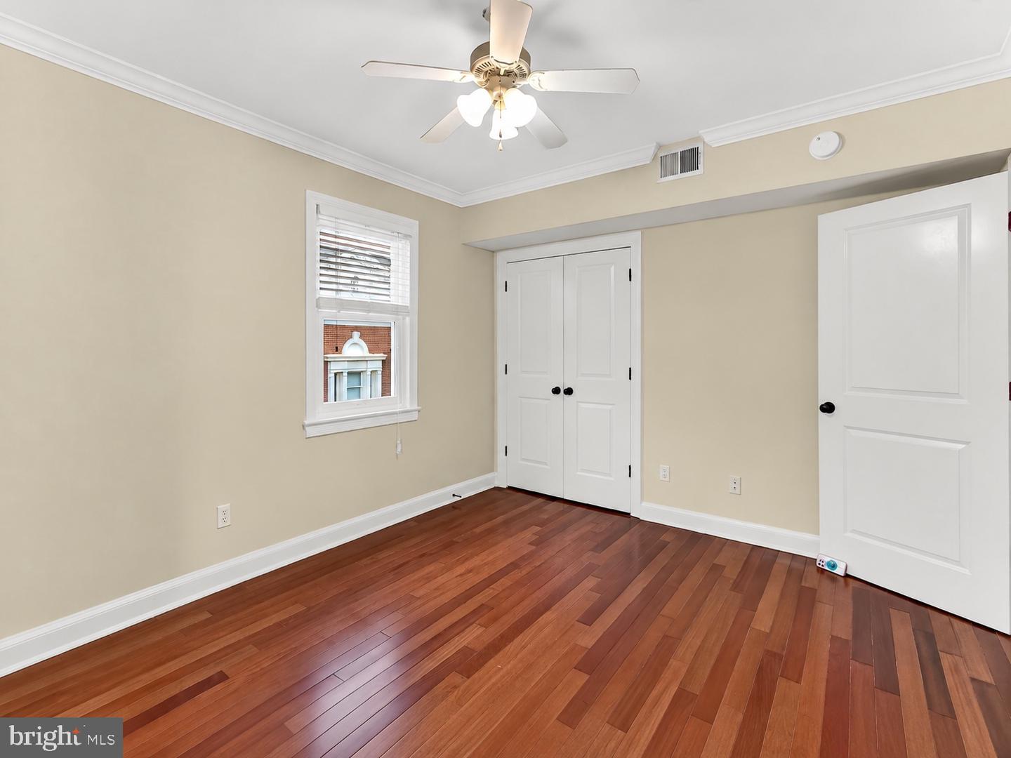 718 S Washington St #304 Property Photo 17