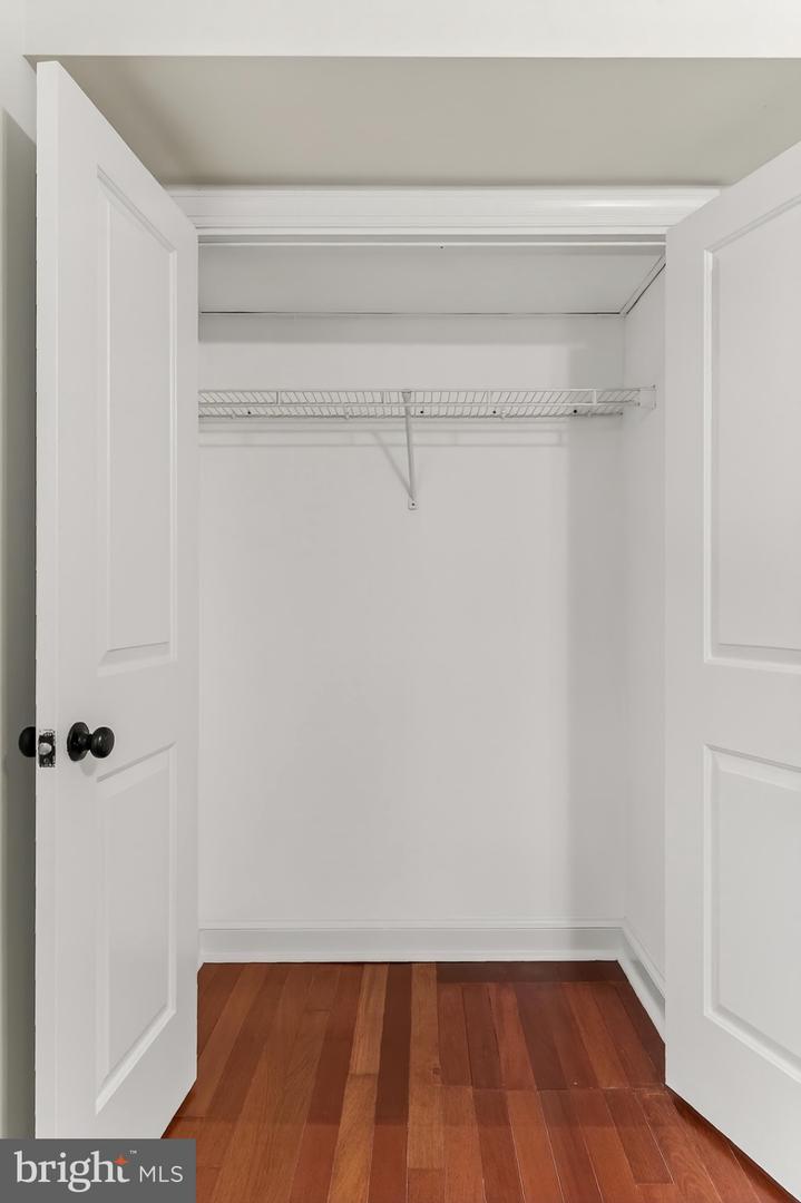 718 S Washington St #304 Property Photo 18