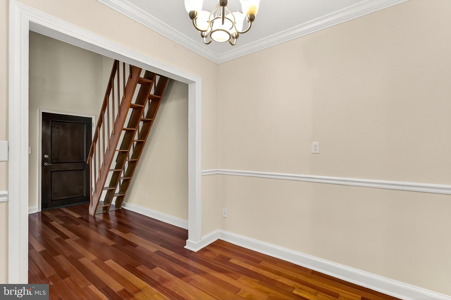 718 S Washington St #304 Property Photo 19
