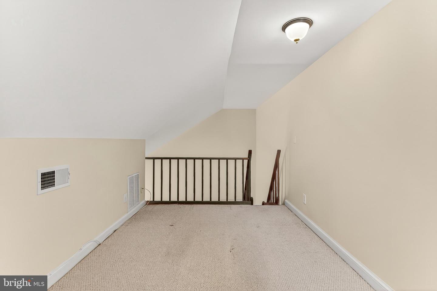 718 S Washington St #304 Property Photo 20