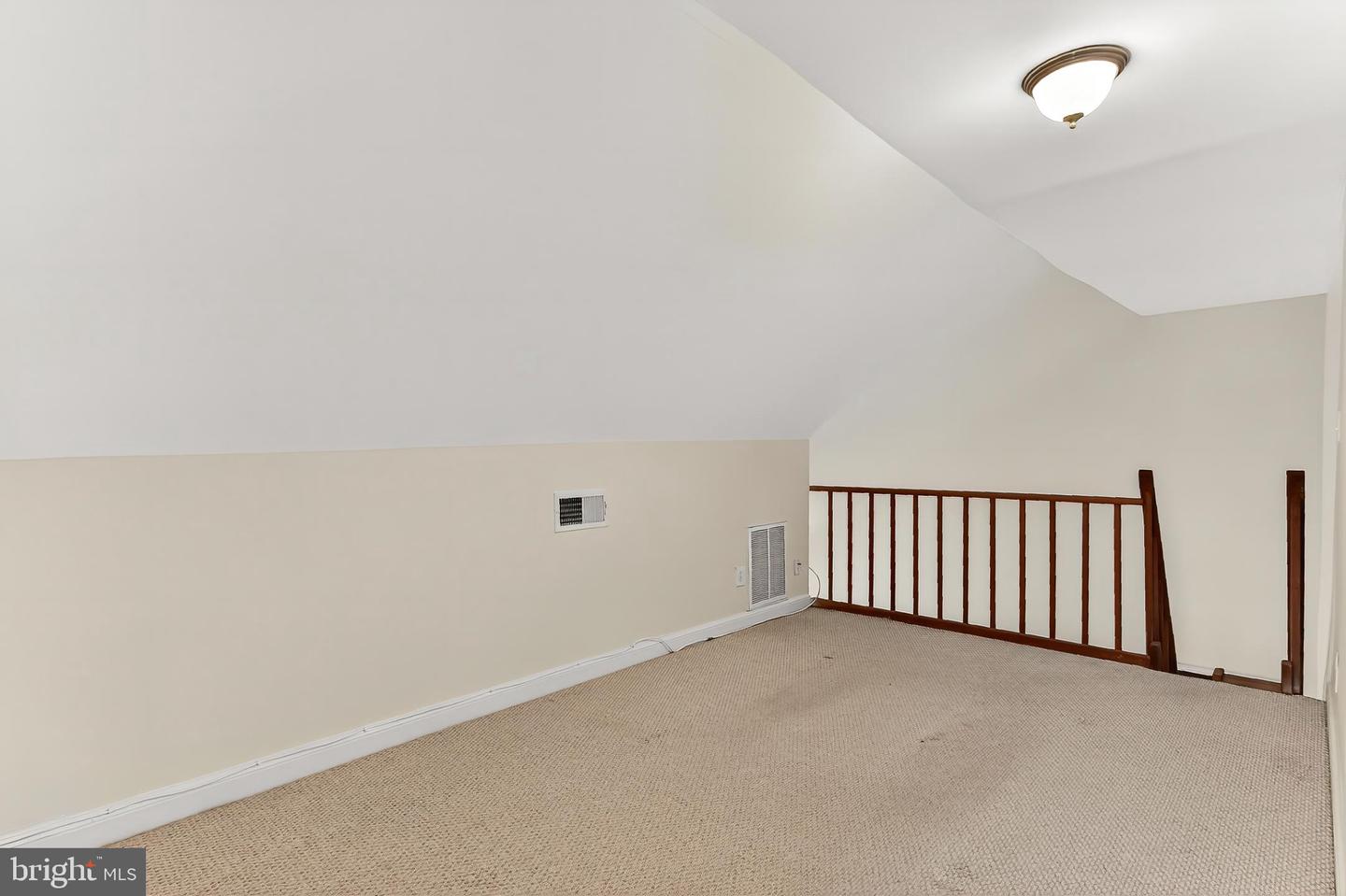 718 S Washington St #304 Property Photo 23