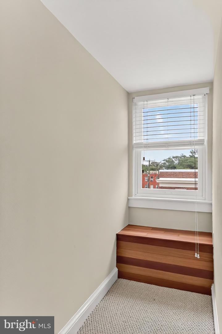 718 S Washington St #304 Property Photo 25