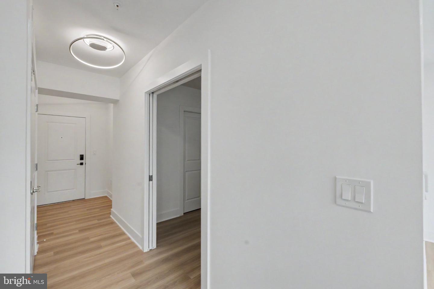 701 N Henry St #503 Property Photo 29