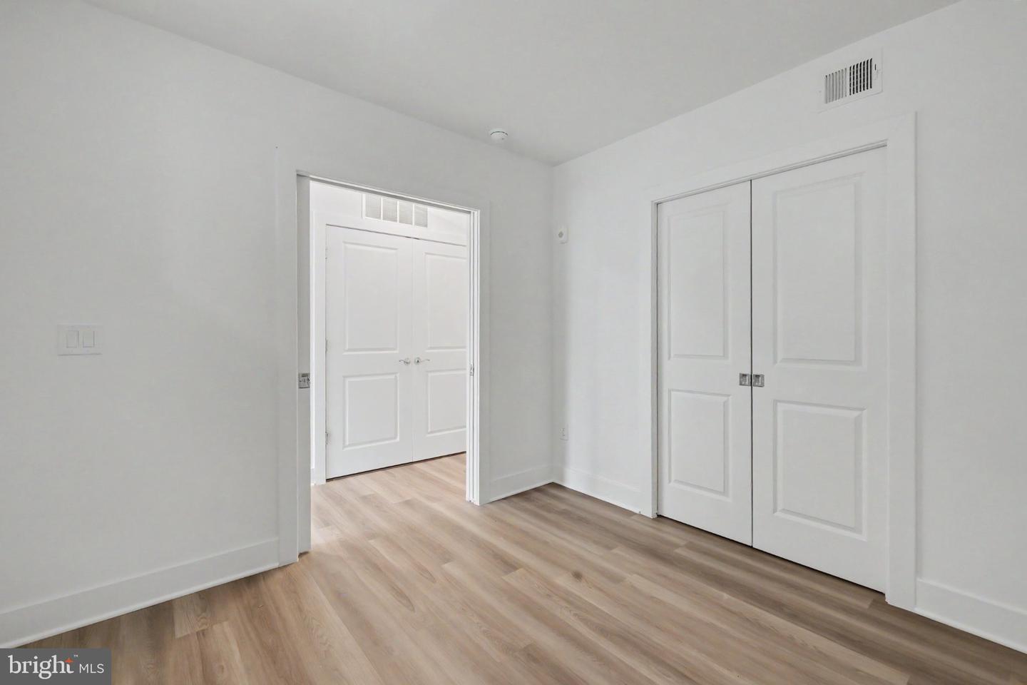 701 N Henry St #503 Property Photo 34
