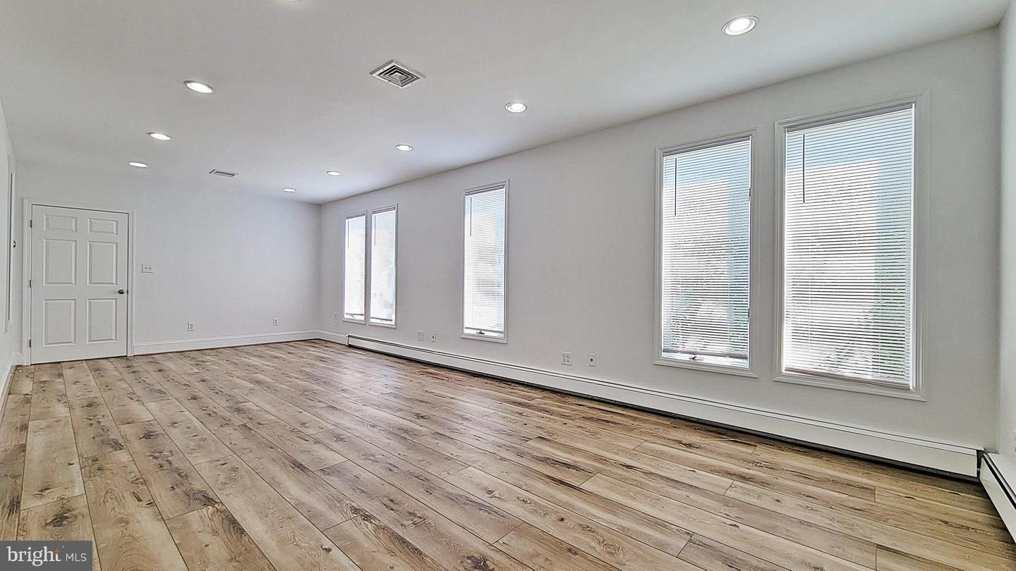 1712 Mt Vernon Ave #a Property Photo 3
