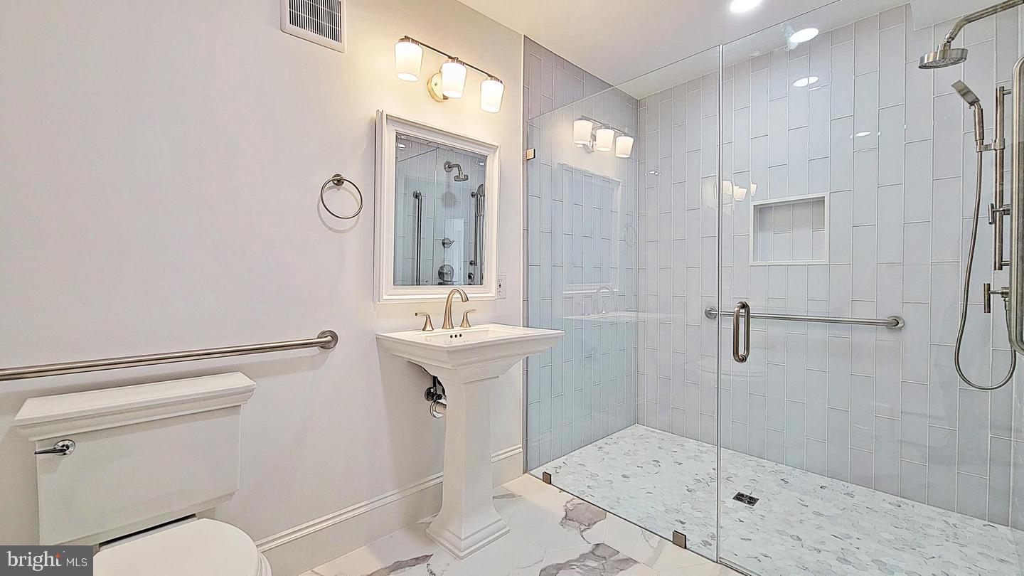 1712 Mt Vernon Ave #a Property Photo 9