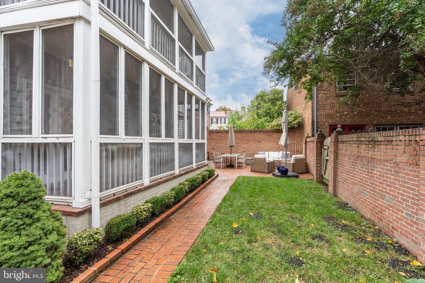 504 S Pitt St Property Photo 9