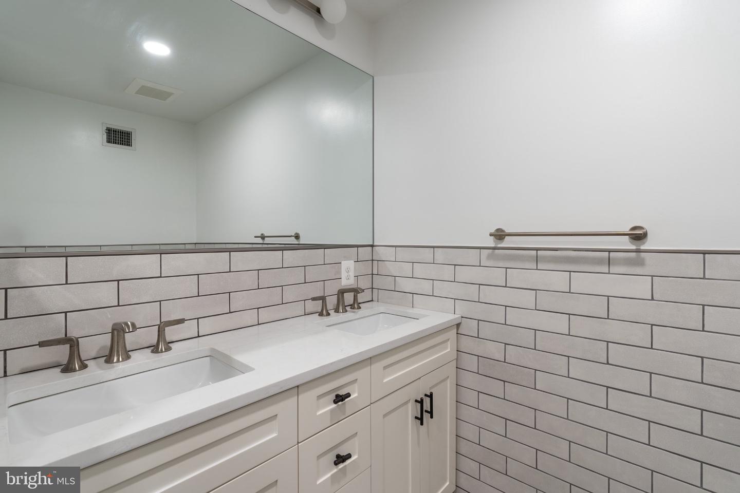 504 S Pitt St Property Photo 60