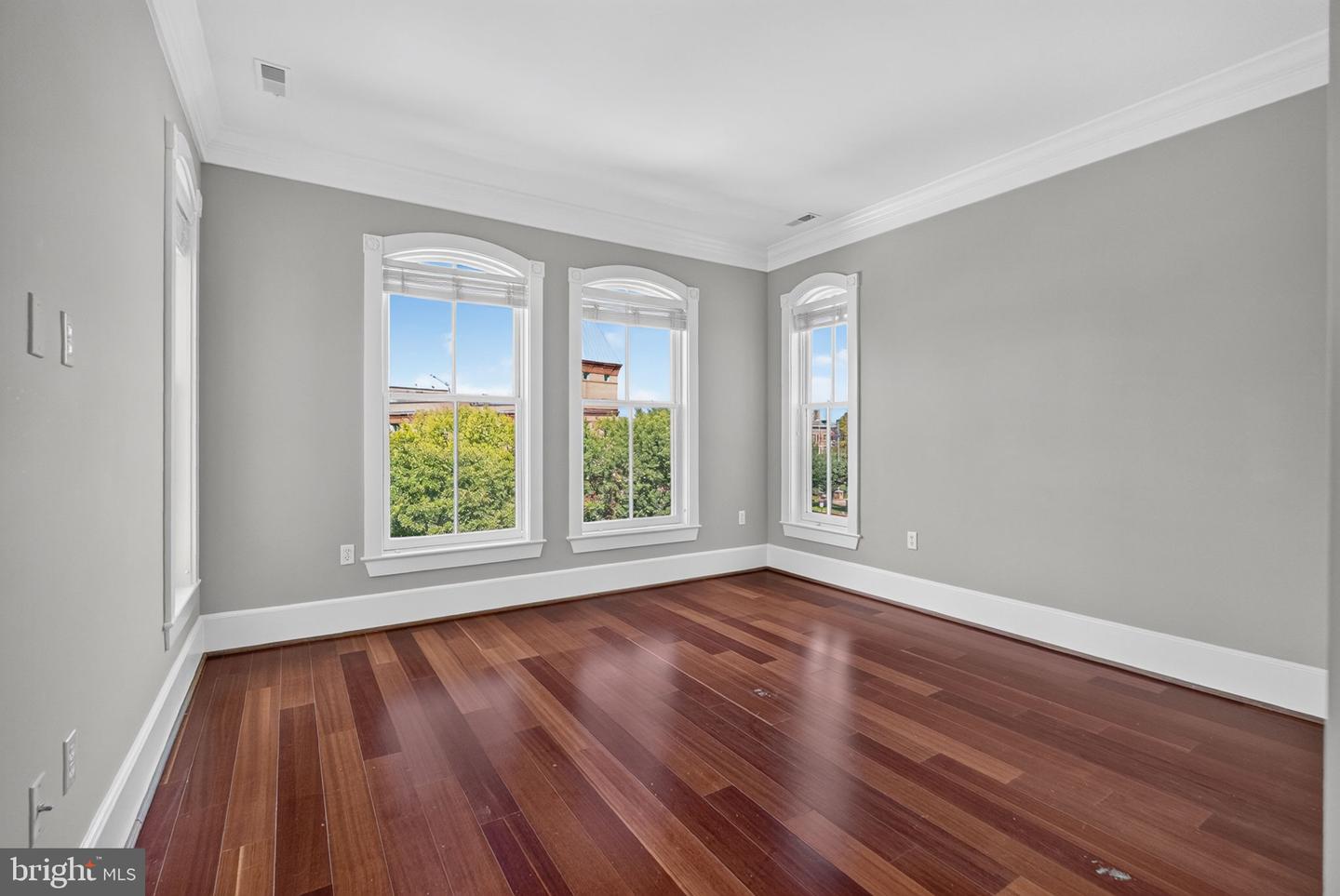 900 N Washington St #302e Property Photo 26