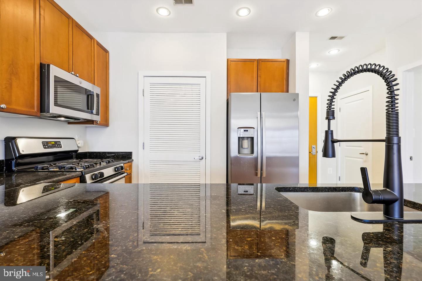 181 E Reed Ave #305 Property Photo 5
