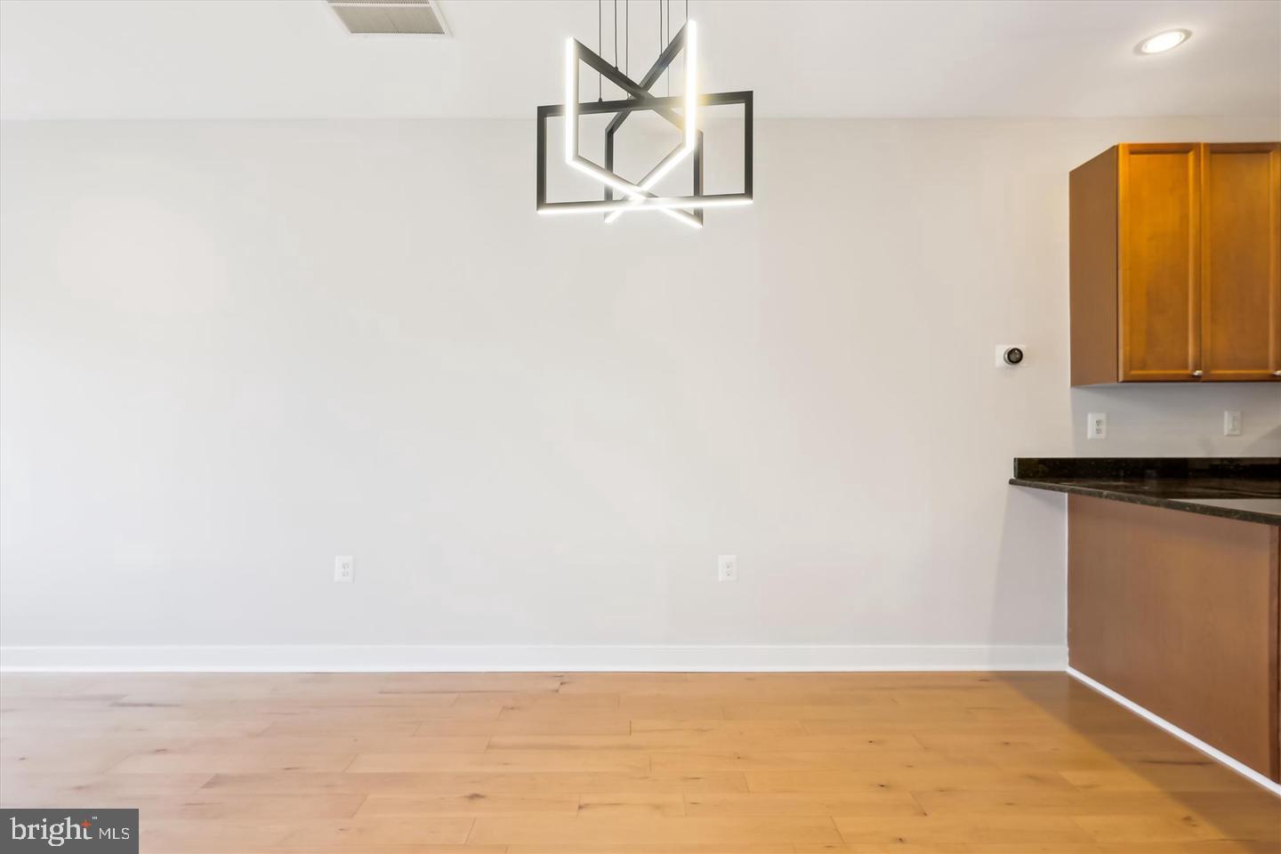 181 E Reed Ave #305 Property Photo 6