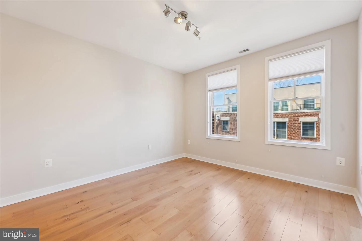 181 E Reed Ave #305 Property Photo 7