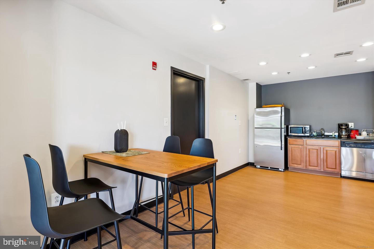 181 E Reed Ave #305 Property Photo 29