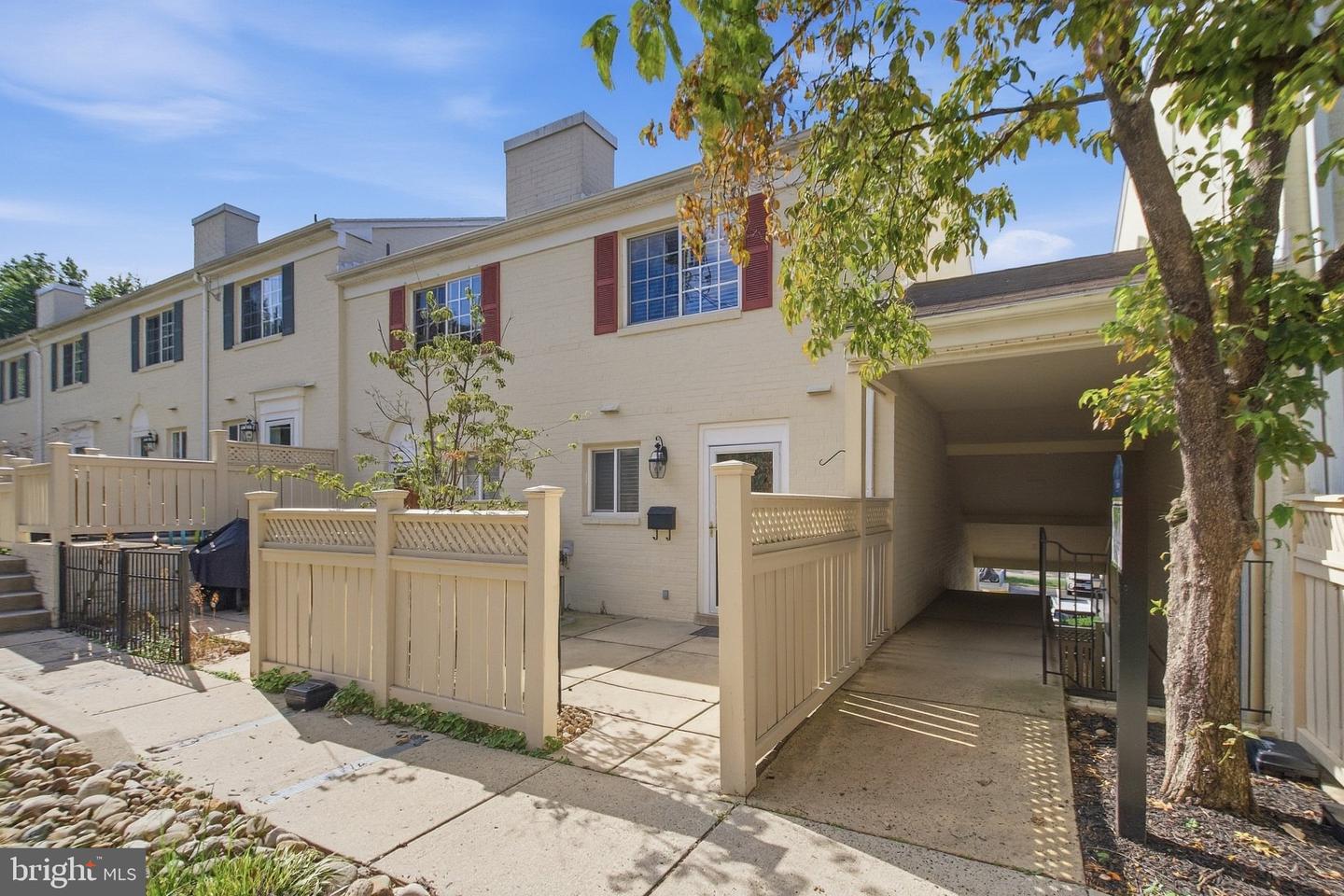 1407 N Van Dorn St Nw #b Property Photo 1