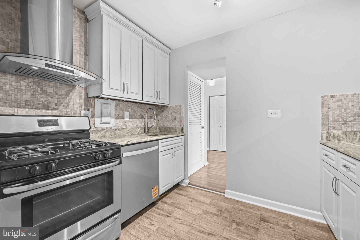 VAAX2066392 Property Photo 10