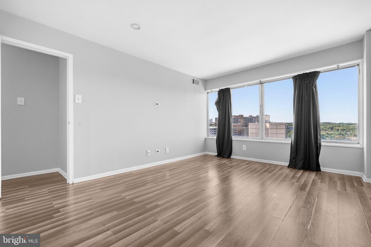 VAAX2066392 Property Photo 15