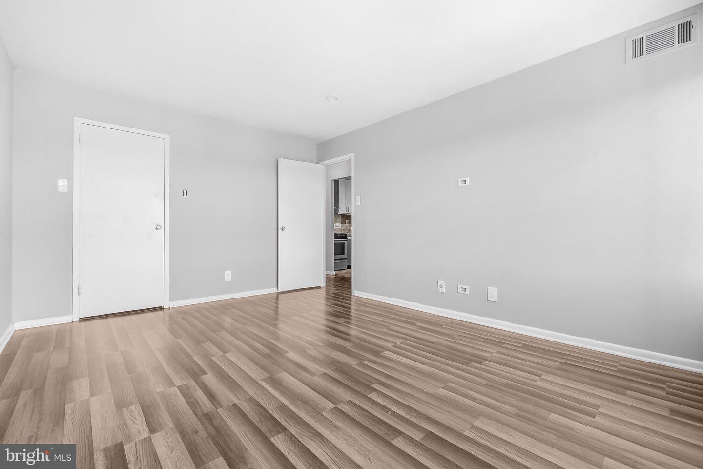 VAAX2066392 Property Photo 16