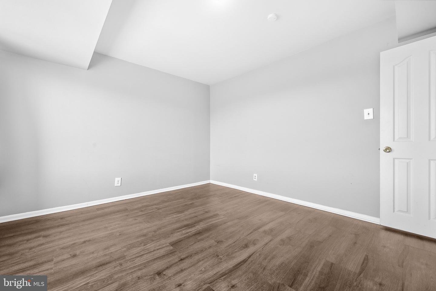 VAAX2066392 Property Photo 23