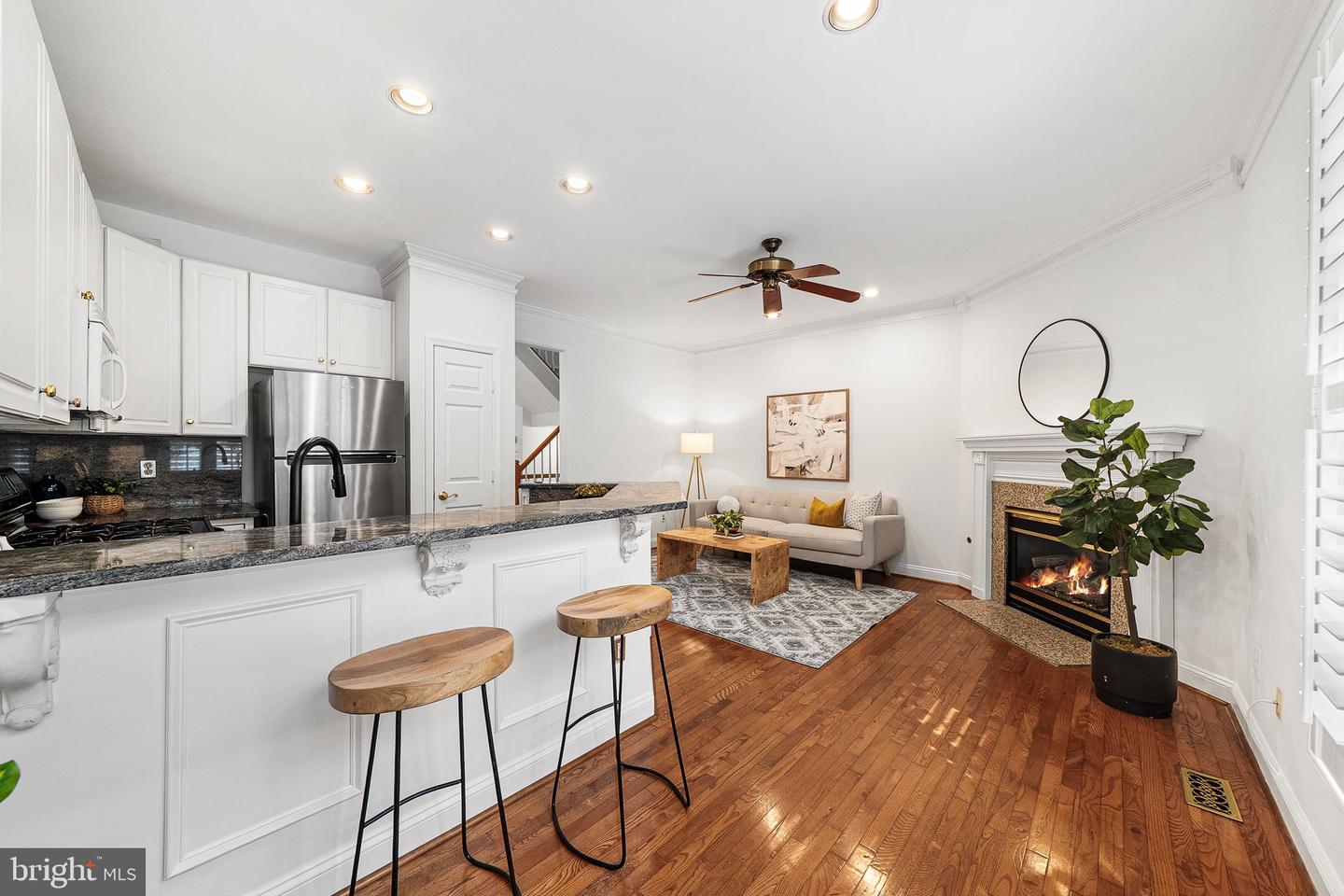3913 Charles Ave Property Photo 11