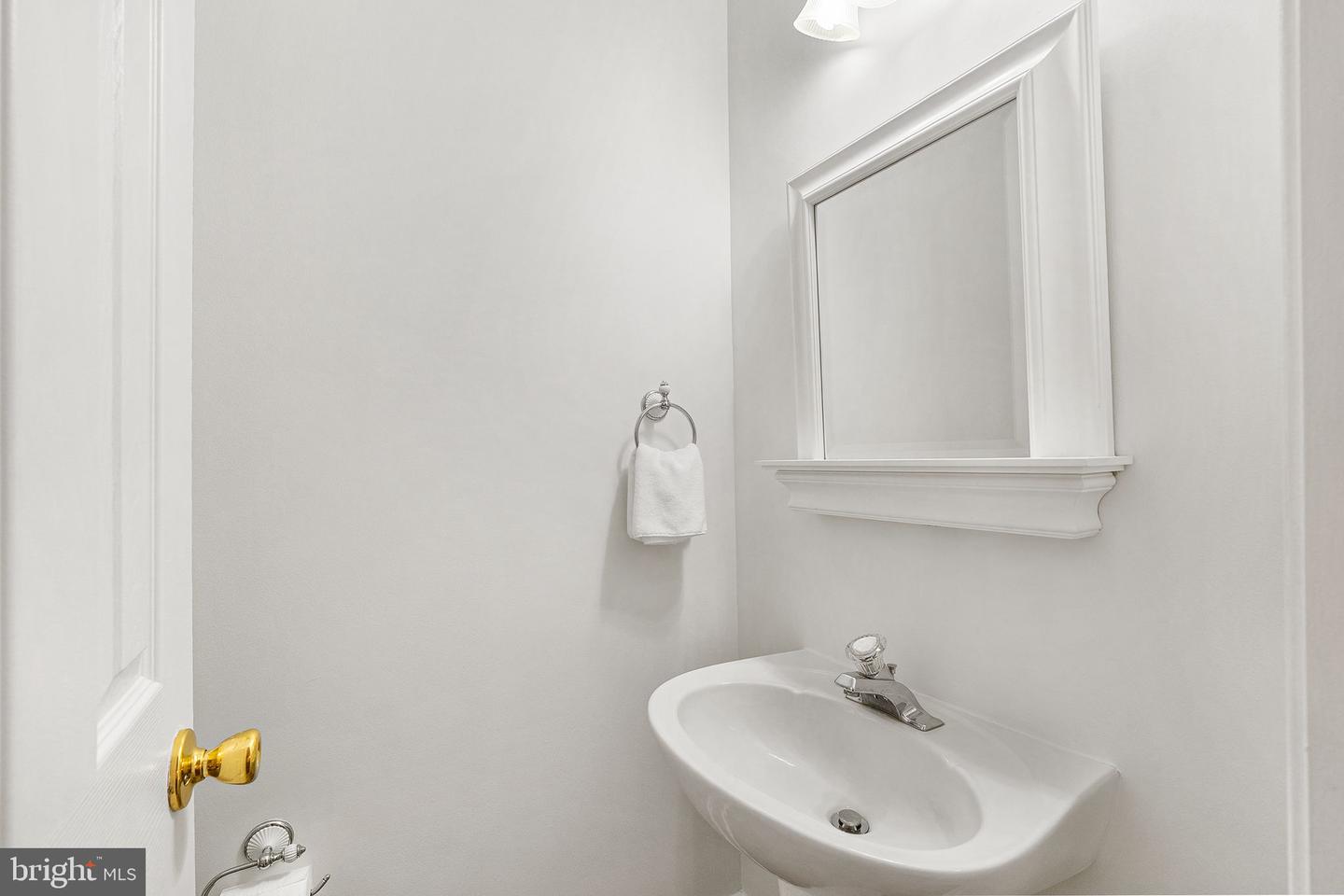 3913 Charles Ave Property Photo 12
