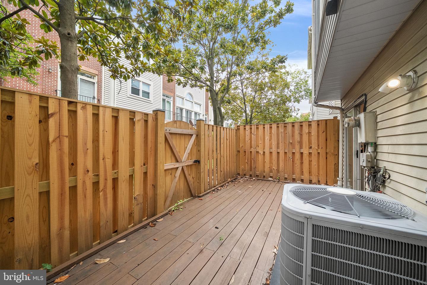 3913 Charles Ave Property Photo 25