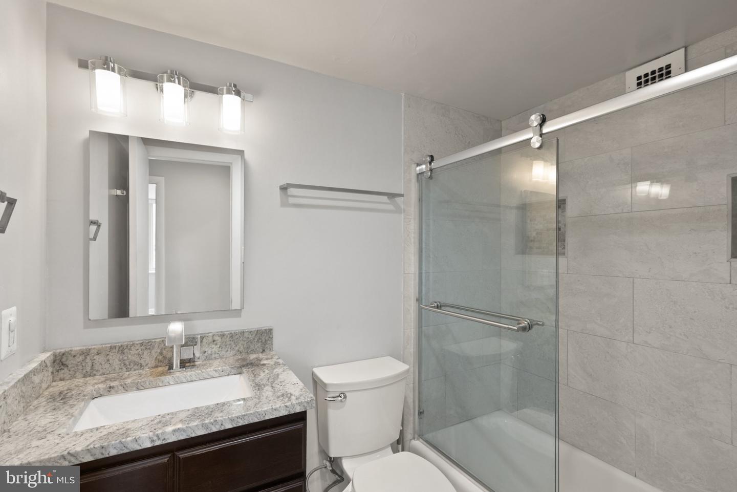 4520 King St #406 Property Photo 34