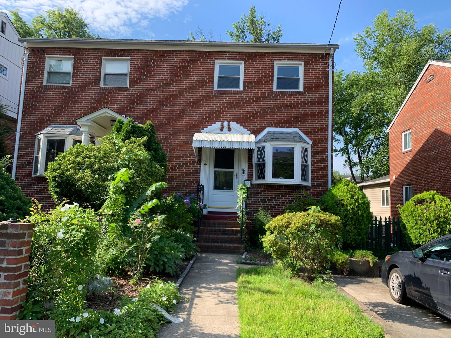 9 E Myrtle St Property Photo 1