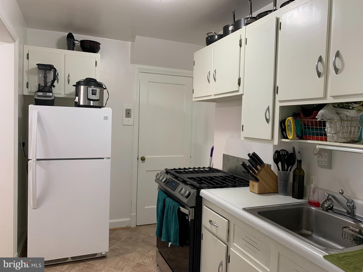 9 E Myrtle St Property Photo 11