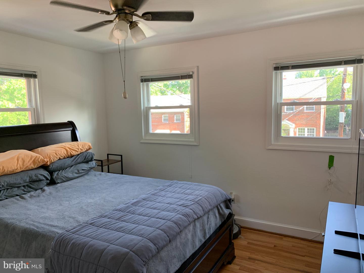 9 E Myrtle St Property Photo 13