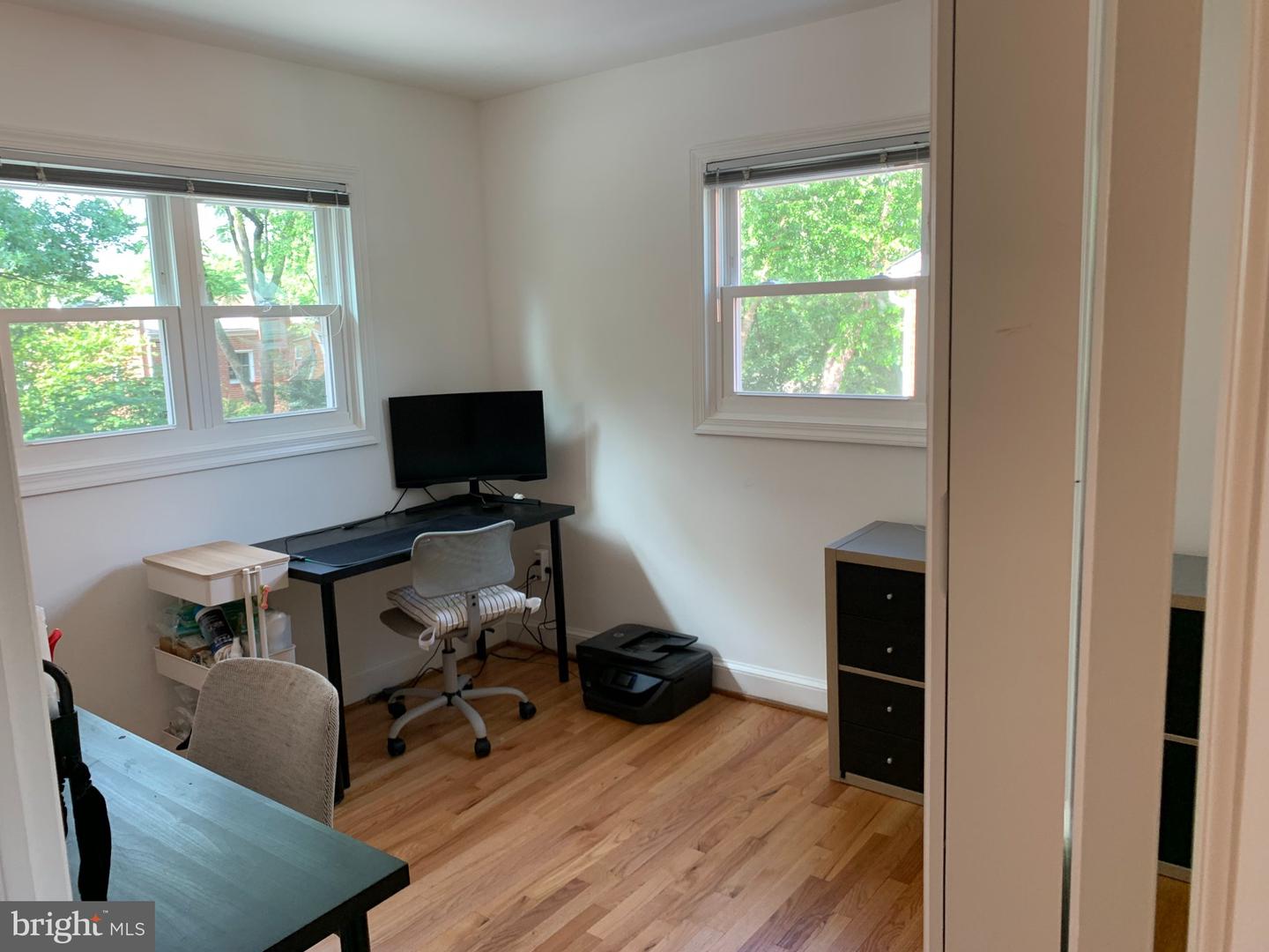 9 E Myrtle St Property Photo 17
