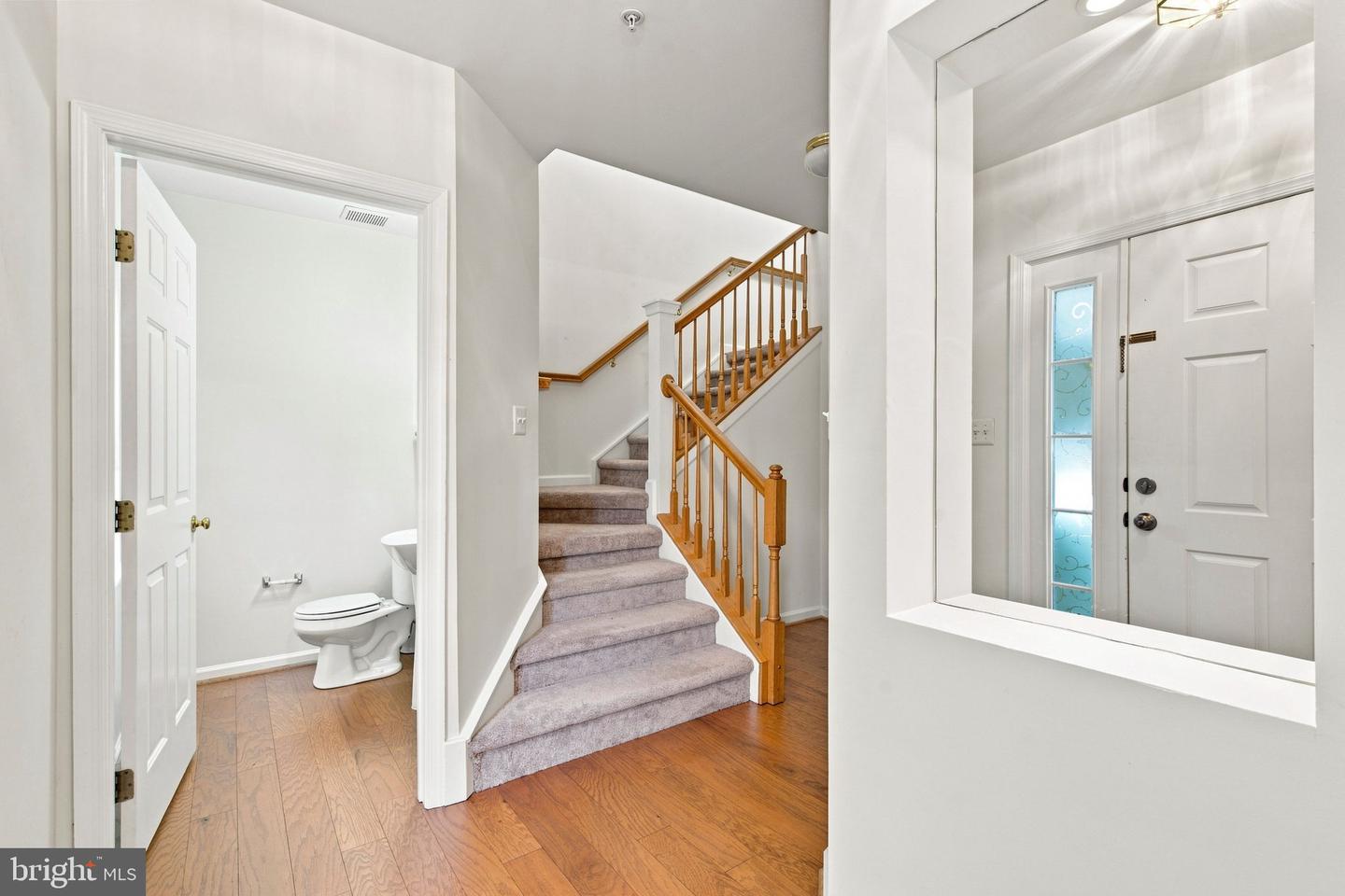 940 Harrison Cir Property Photo 5